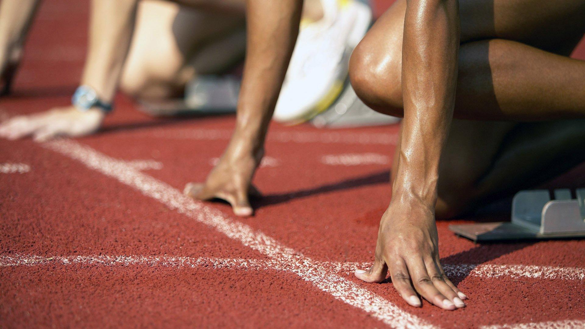 双加时鏖战!湖人险胜勇士,詹姆斯关键三分锁定胜局