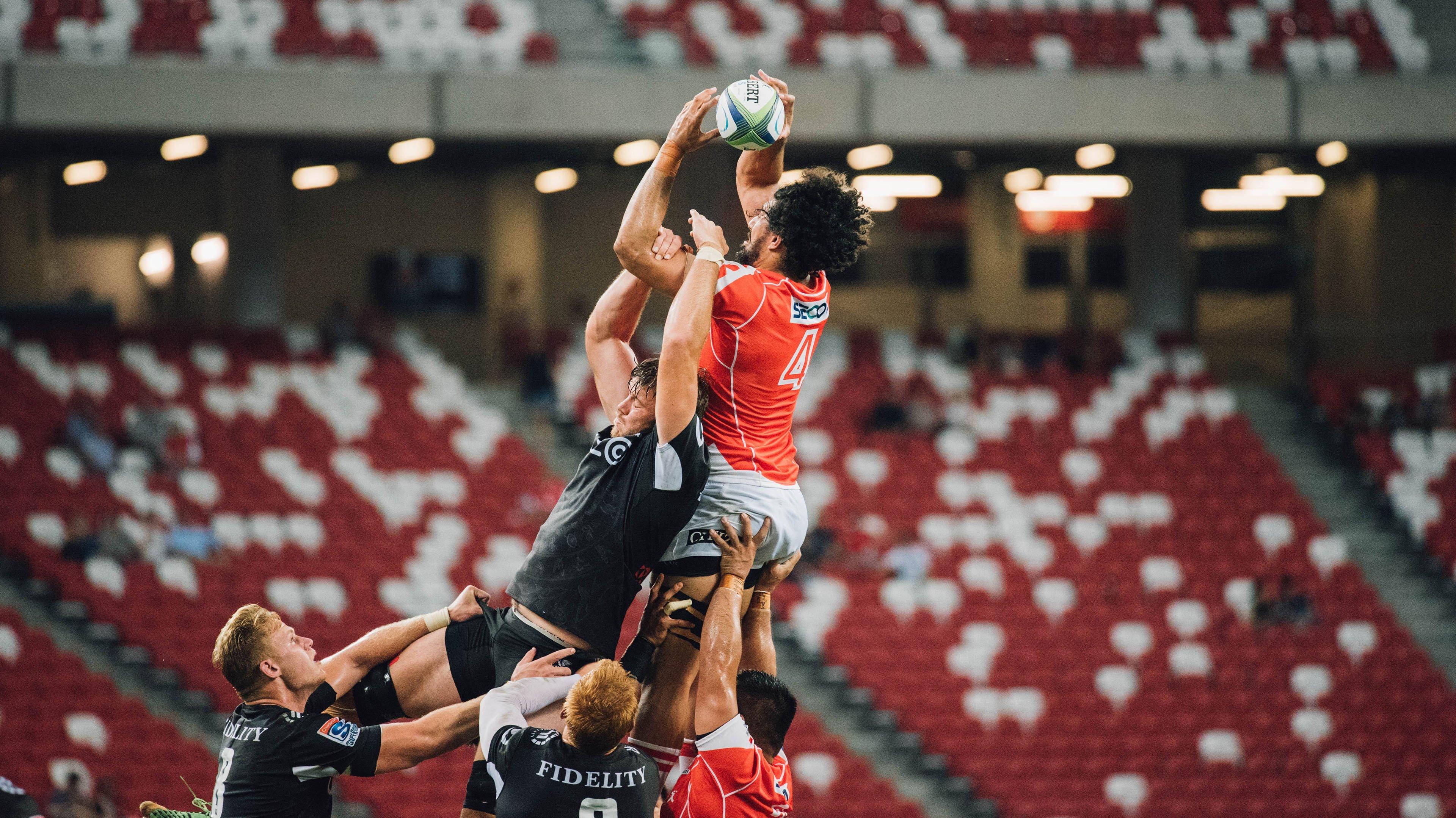 抢七大战惊心动魄，湖人险胜勇士晋级西部决赛